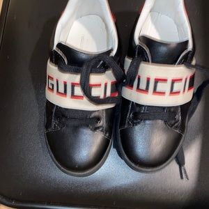 Toddler boys Gucci sneakers